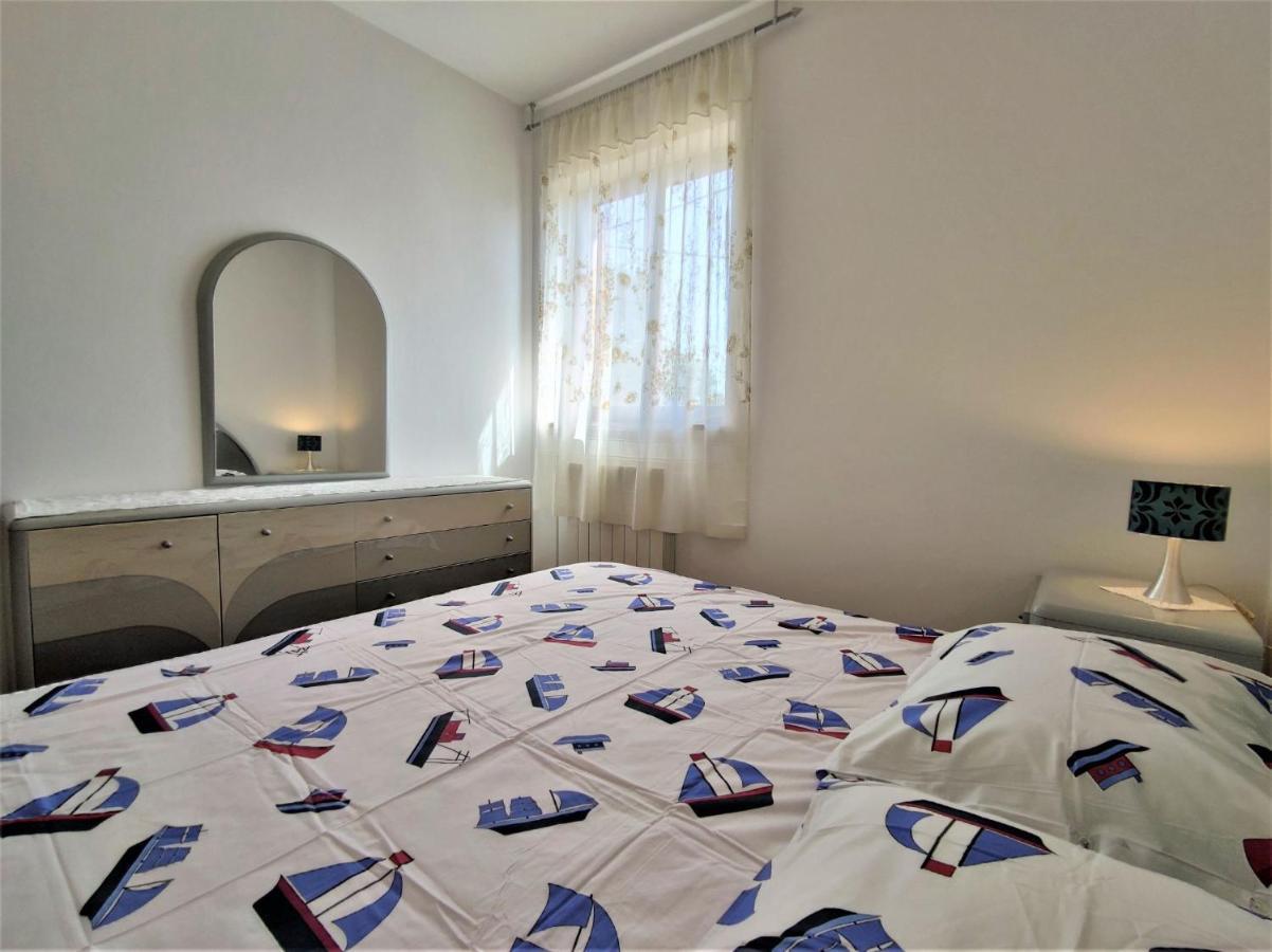 Apartments Morena Rakalj エクステリア 写真